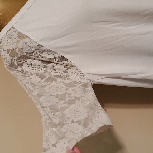 Top - Picture 2 of 4